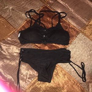 Black bikini
